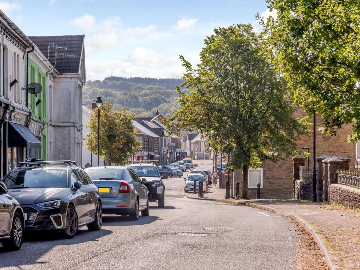 Ystradgynlais Waters Edge Apartment מראה חיצוני תמונה